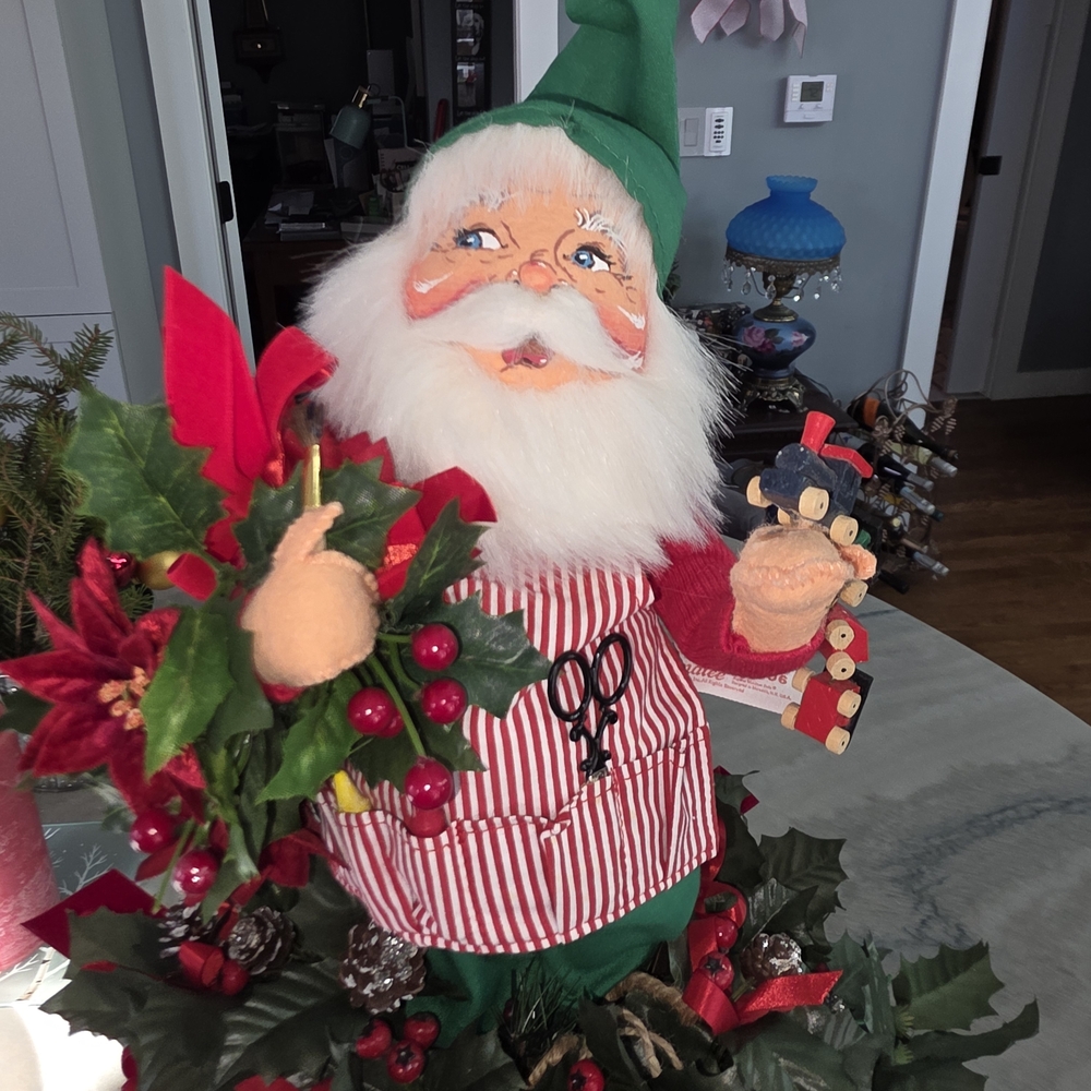 Annalee Santa Claus with Red and Green Outfit